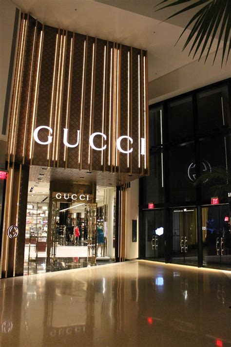 gucci shop las vegas|Gucci outlet store las vegas.